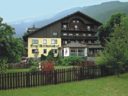 1. Kärntner Trachtenhotel