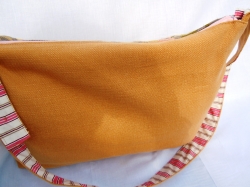 Shoulder bag girl hat